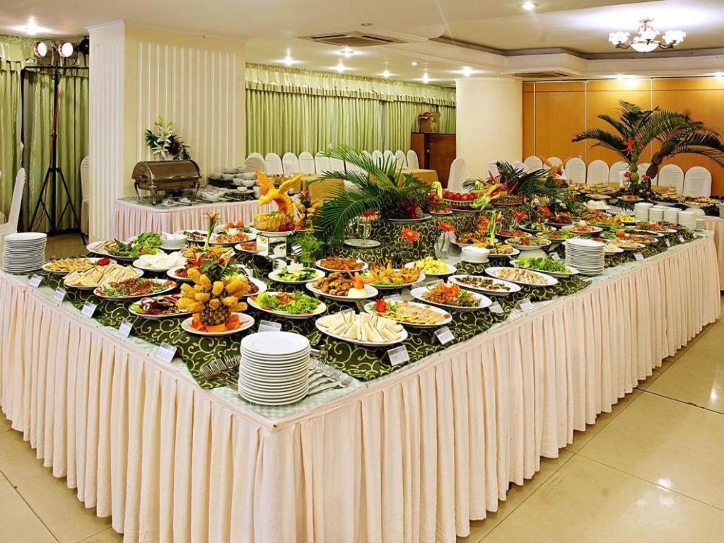 Bamboo Green Central Hotel Дананг Екстериор снимка