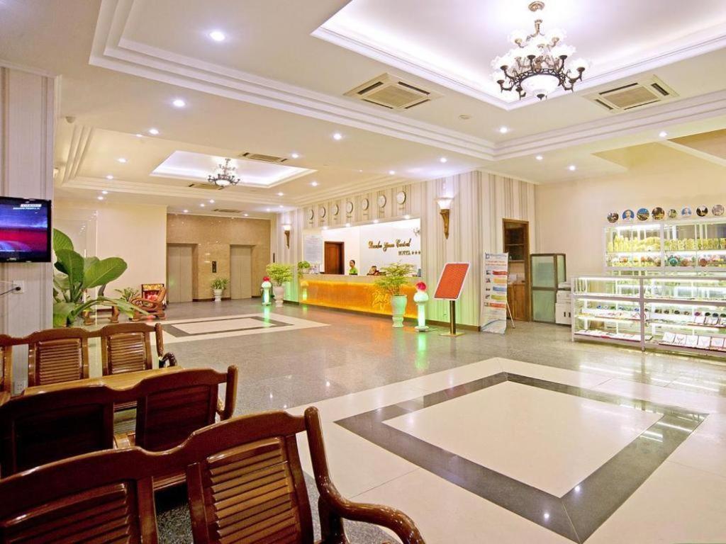 Bamboo Green Central Hotel Дананг Екстериор снимка