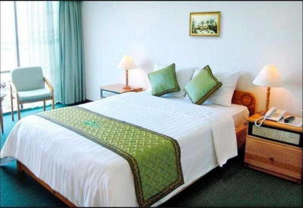 Bamboo Green Central Hotel Дананг Екстериор снимка