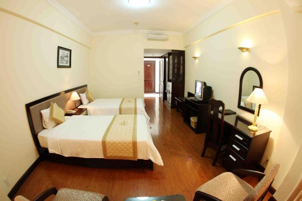 Bamboo Green Central Hotel Дананг Екстериор снимка