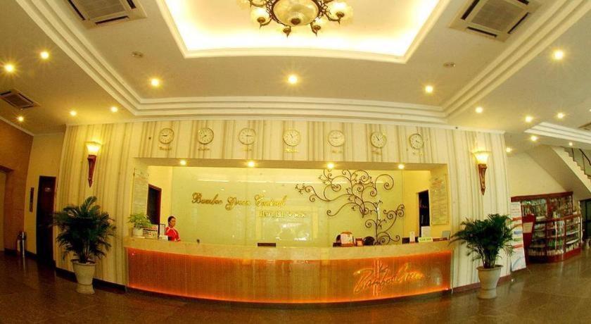 Bamboo Green Central Hotel Дананг Екстериор снимка