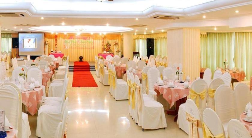 Bamboo Green Central Hotel Дананг Екстериор снимка