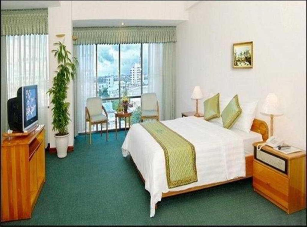 Bamboo Green Central Hotel Дананг Екстериор снимка