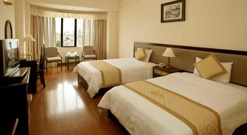 Bamboo Green Central Hotel Дананг Екстериор снимка