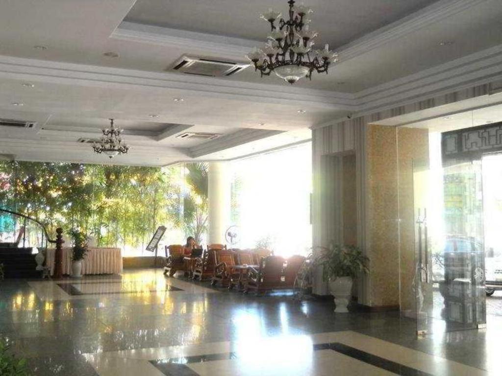 Bamboo Green Central Hotel Дананг Екстериор снимка